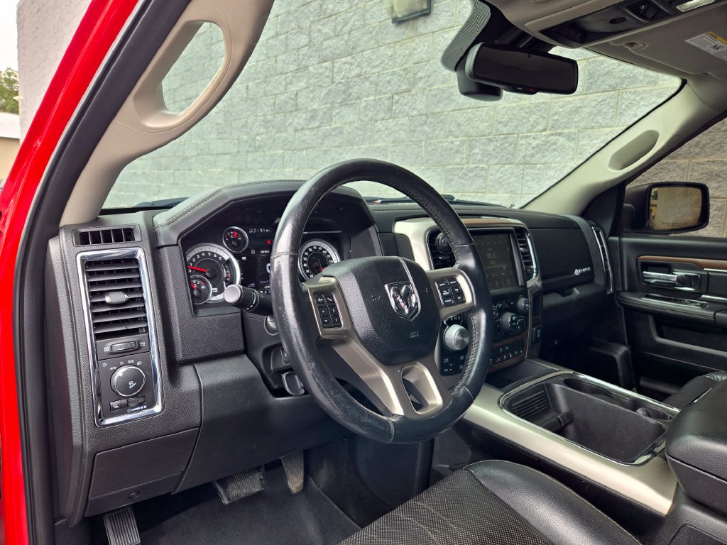 Used 2015 RAM 1500 Laramie w/ Convenience Group AWD/4WD image 14