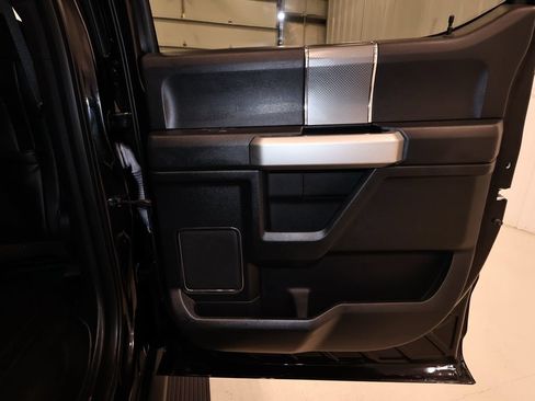 Used 2016 Ford F150 Lariat w/ Equipment Group 502A Luxury AWD/4WD image 18