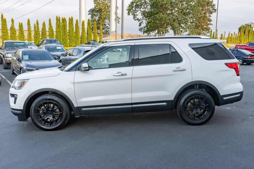 Used 2018 Ford Explorer Platinum AWD/4WD image 8