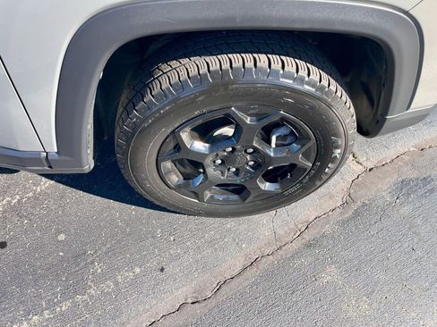 Used 2023 Jeep Compass Trailhawk w/ Trailhawk Convenience Group image 15