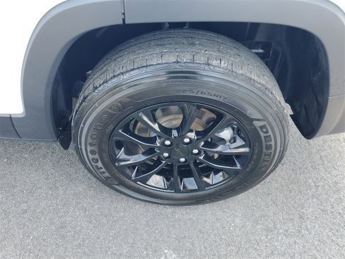 Used 2023 Jeep Cherokee Altitude Lux image 7