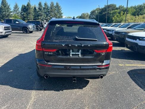 Used 2018 Volvo XC60 T6 Momentum w/ Convenience Package AWD/4WD image 3