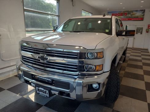 Used 2019 Chevrolet Silverado 2500 LTZ w/ Vortec Plus Package AWD/4WD image 2