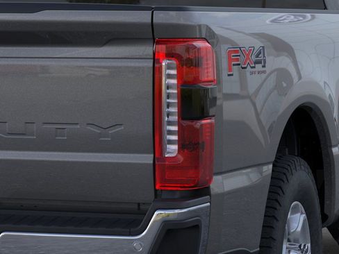 New 2026 Ford F350 XLT image 21
