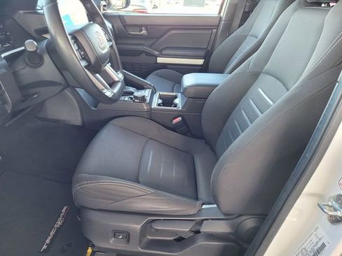 Used 2024 Toyota Tacoma TRD Off-Road image 16