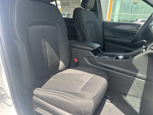 New 2026 Jeep Grand Cherokee L Laredo AWD/4WD image 12