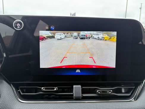 Used 2026 Chevrolet Equinox RS image 32