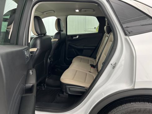Used 2021 Ford Escape SEL w/ Technology Package AWD/4WD image 25