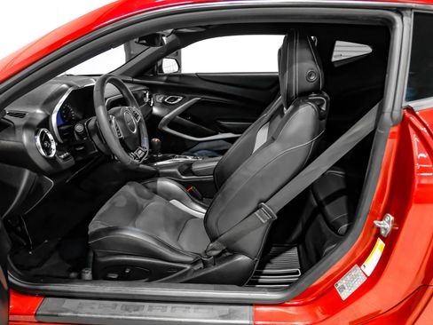 Used 2019 Chevrolet Camaro SS RWD image 22