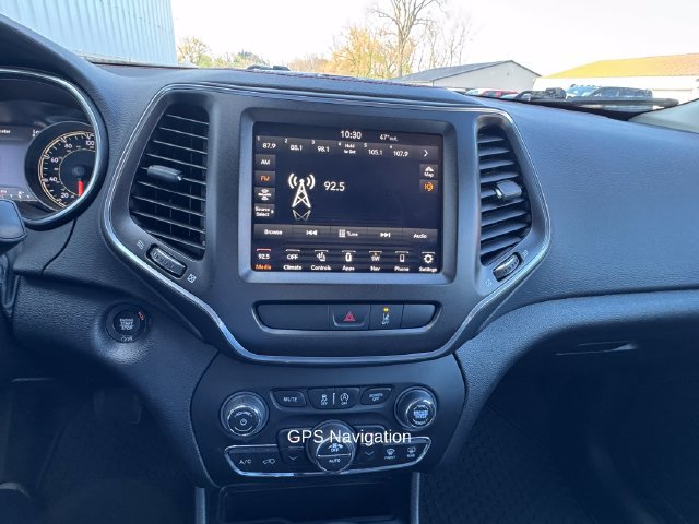 Used 2022 Jeep Cherokee Trailhawk w/ Sound & Nav Group AWD/4WD image 19