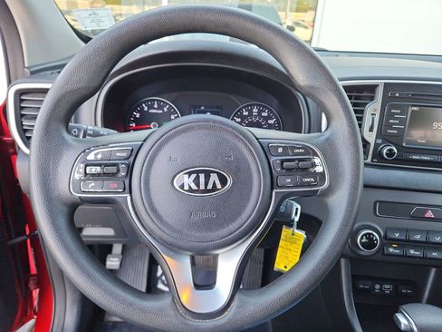 Used 2019 Kia Sportage LX image 10
