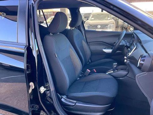 Certified 2020 Nissan Kicks SV image 8