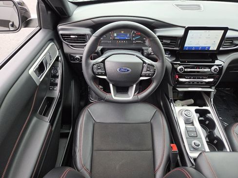 Used 2023 Ford Explorer ST-Line w/ Class IV Trailer Tow Package AWD/4WD image 20