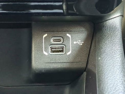 Used 2022 Jeep Compass Latitude FWD image 25