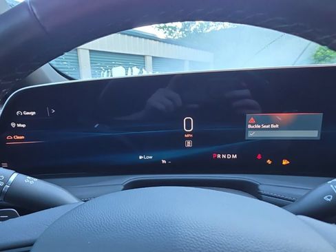Used 2025 Cadillac XT4 Premium Luxury w/ Cold Weather Package FWD image 30