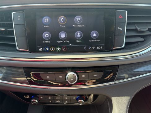 Used 2021 Buick Enclave Essence w/ LPO, Touring Package image 8