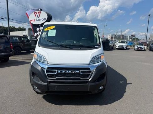 Used 2025 RAM ProMaster 2500 w/ U-Haul Equipment Group FWD image 5
