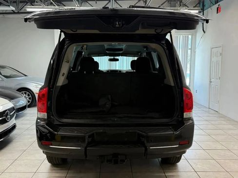 Used 2014 Nissan Armada SV AWD/4WD image 21