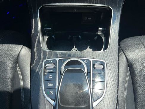Used 2018 Mercedes-Benz E 300 4MATIC w/ Premium 2 Package (Q02) image 18