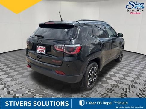 Used 2024 Jeep Compass Trailhawk AWD/4WD image 5