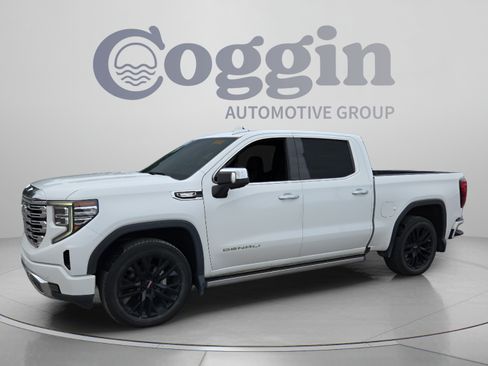 Used 2022 GMC Sierra 1500 Denali w/ Denali Reserve Package AWD/4WD image 1