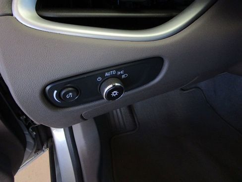 Used 2024 Chevrolet Malibu LT image 21