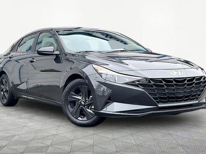Certified 2022 Hyundai Elantra SEL