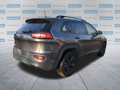 Used 2018 Jeep Cherokee Latitude w/ Altitude Package image 6
