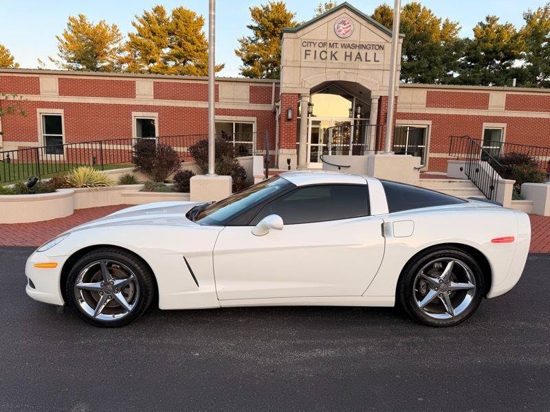 Used 2013 Chevrolet Corvette Coupe RWD image 9