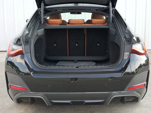 Used 2024 BMW i4 eDrive35 w/ M Sport Package image 10