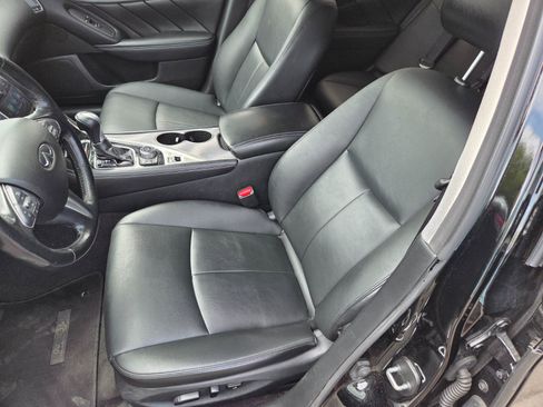 Used 2016 INFINITI Q50 Premium w/ 2.0T Premium Plus Package RWD image 9