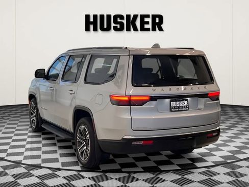 Used 2023 Jeep Wagoneer Series II w/ Flexible Seating Group image 7