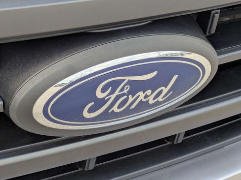 Used 2023 Ford F150 Lariat AWD/4WD image 13