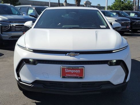 New 2026 Chevrolet Equinox EV LT image 22