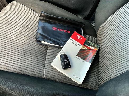 Used 2016 Toyota 4Runner SR5 image 35