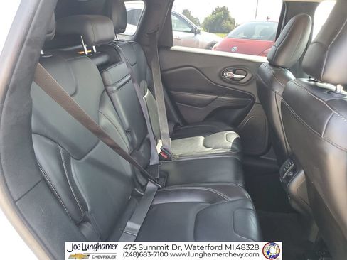 Used 2015 Jeep Cherokee Limited FWD image 27