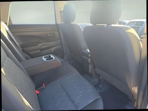 Used 2025 Mitsubishi Outlander Sport AWD image 19