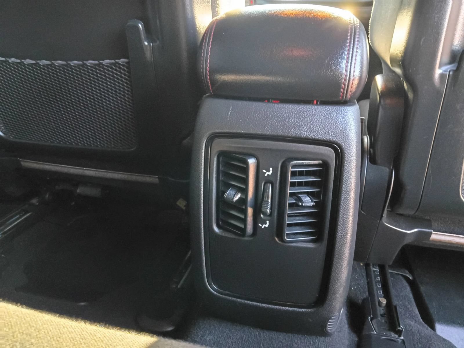 Used 2024 Dodge Durango R/T RWD image 15