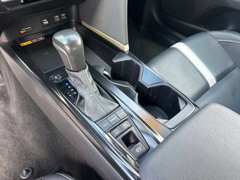 Used 2025 Toyota Camry SE FWD image 25
