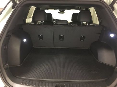 New 2026 Chevrolet Equinox ACTIV w/ Convenience Package III AWD/4WD image 15
