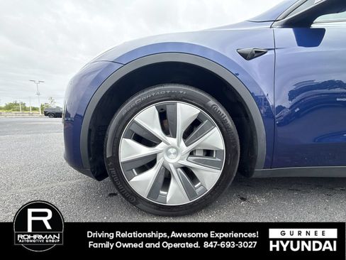 Used 2023 Tesla Model Y Long Range AWD/4WD image 11