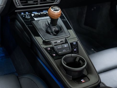 Certified 2026 Porsche 911 Carrera T RWD image 27