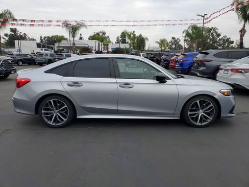 Used 2022 Honda Civic Sport image 2