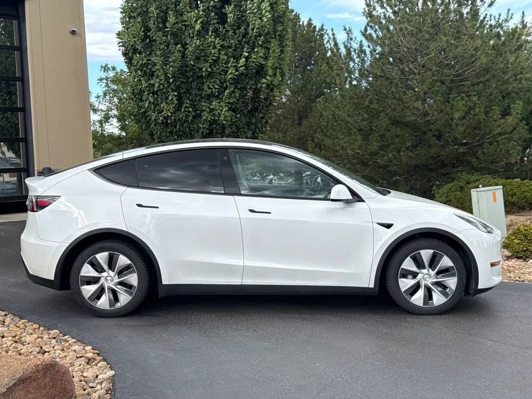 Used 2020 Tesla Model Y Long Range AWD/4WD image 4