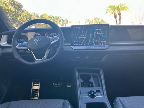 New 2026 Volkswagen Tiguan SE R-Line image 49