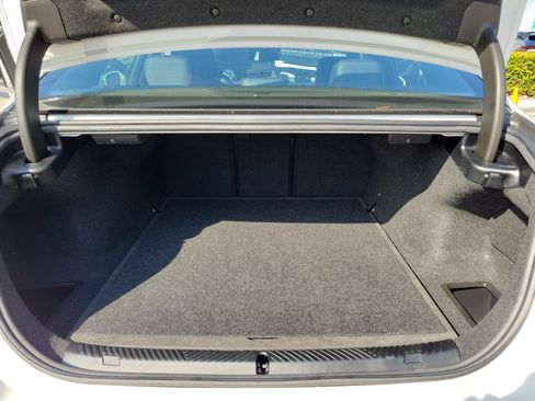 Used 2024 BMW 530i xDrive w/ Premium Package image 26