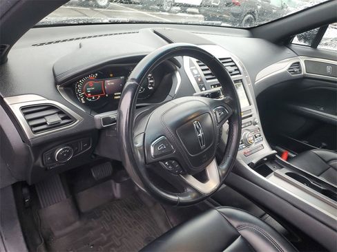 Used 2017 Lincoln MKZ Premiere image 10