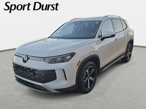 New 2026 Volkswagen Tiguan SE AWD/4WD image 1