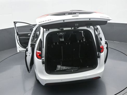 New 2026 Chrysler Pacifica Limited w/ S Appearance Package image 62