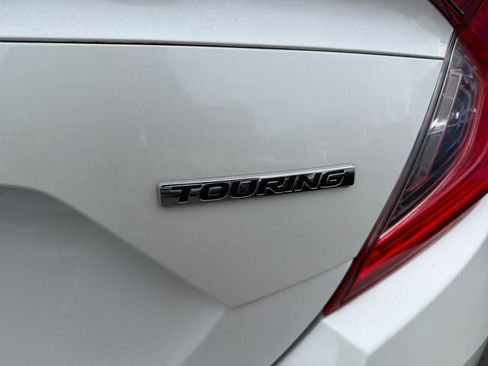 Used 2017 Honda Civic Touring image 8